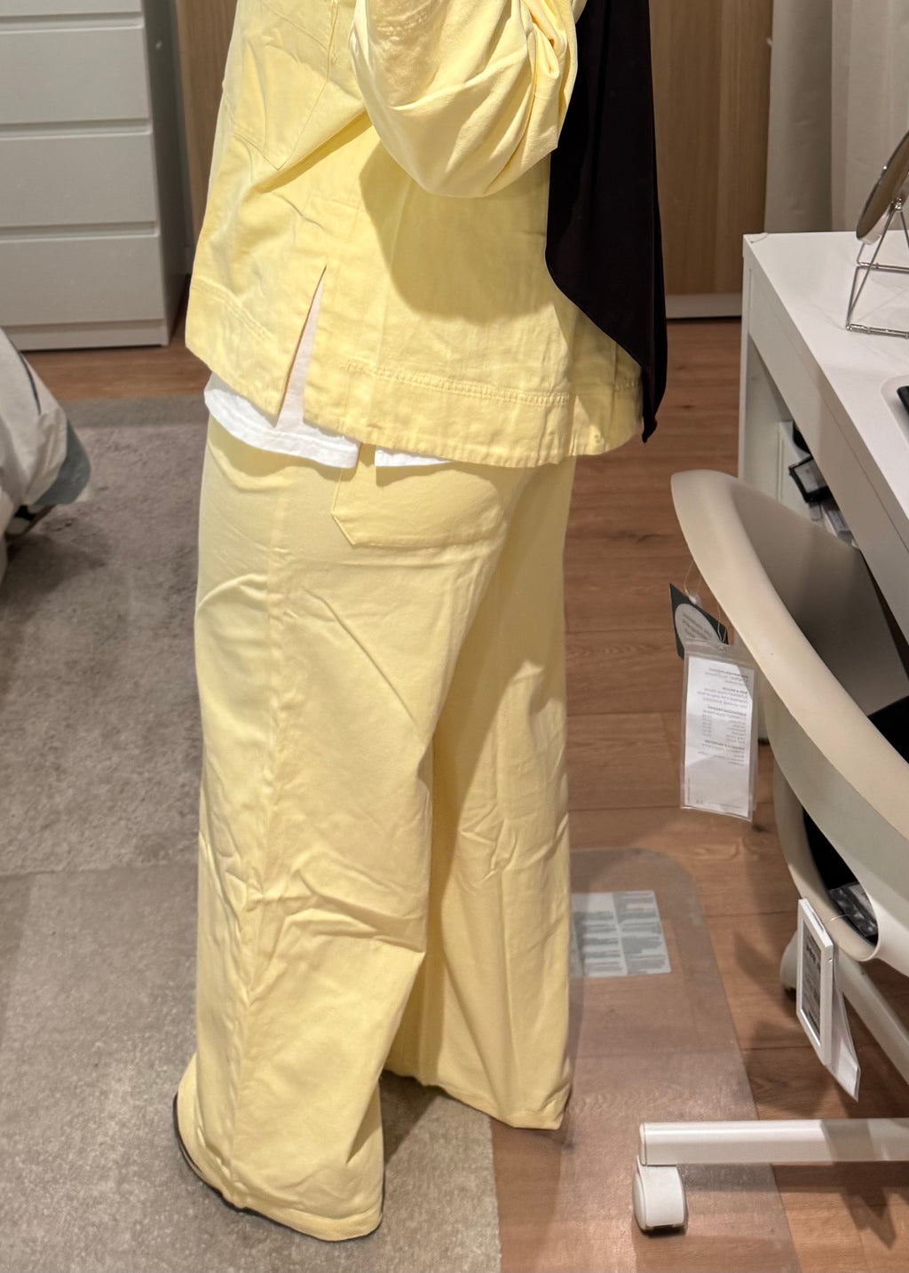 Pantalon jaune poussin