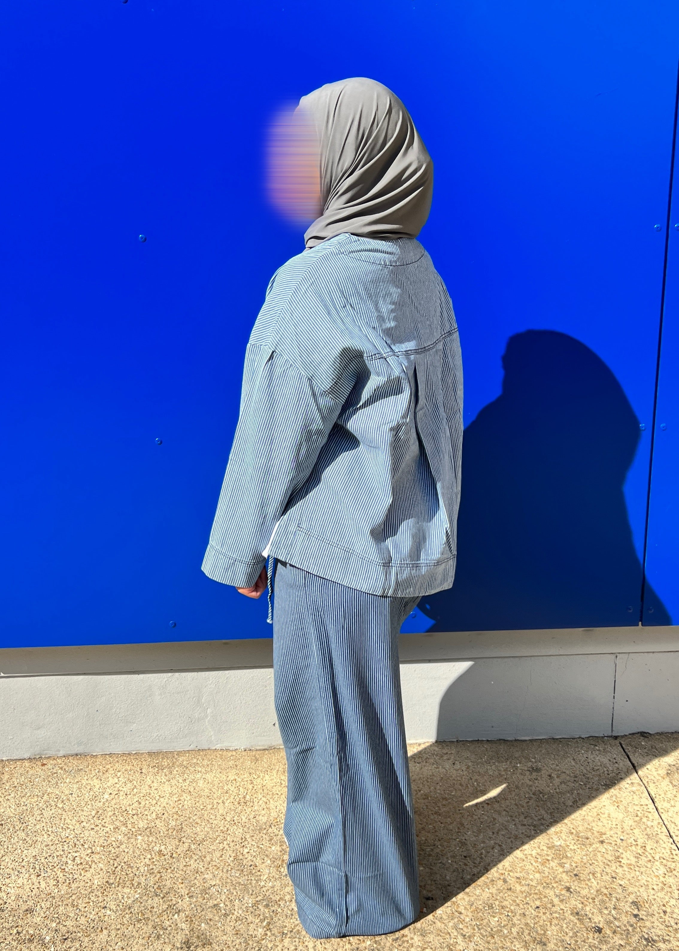 Ensemble ample à rayures bleues