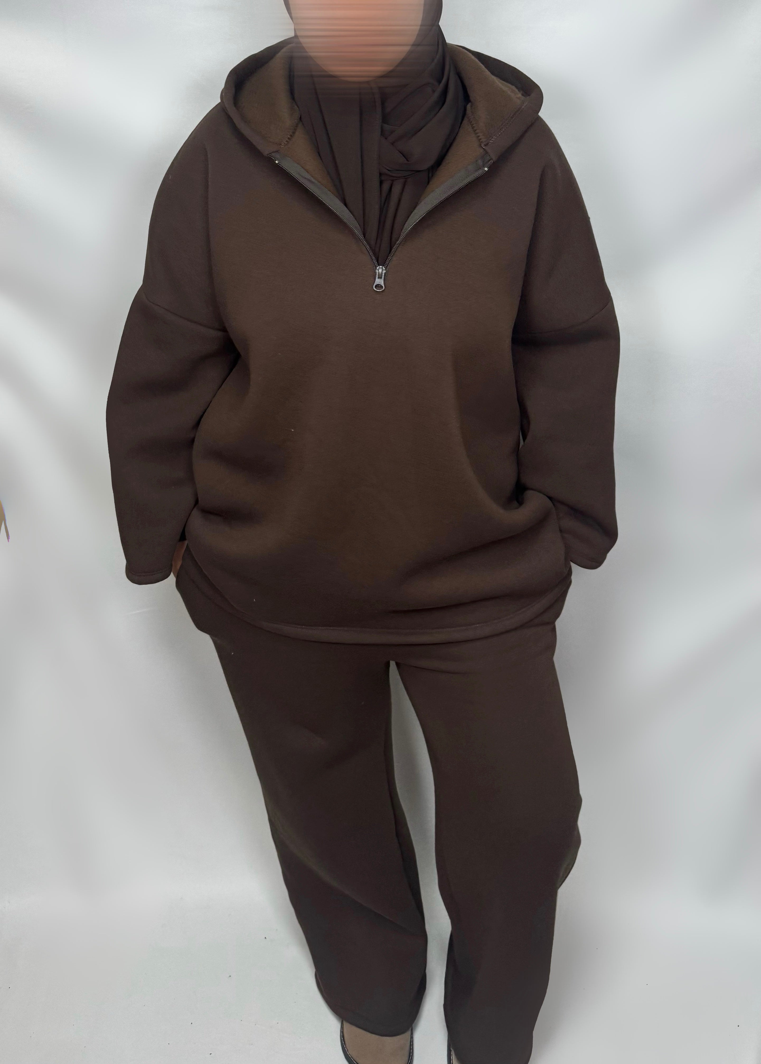 Ensemble jogging ample marron