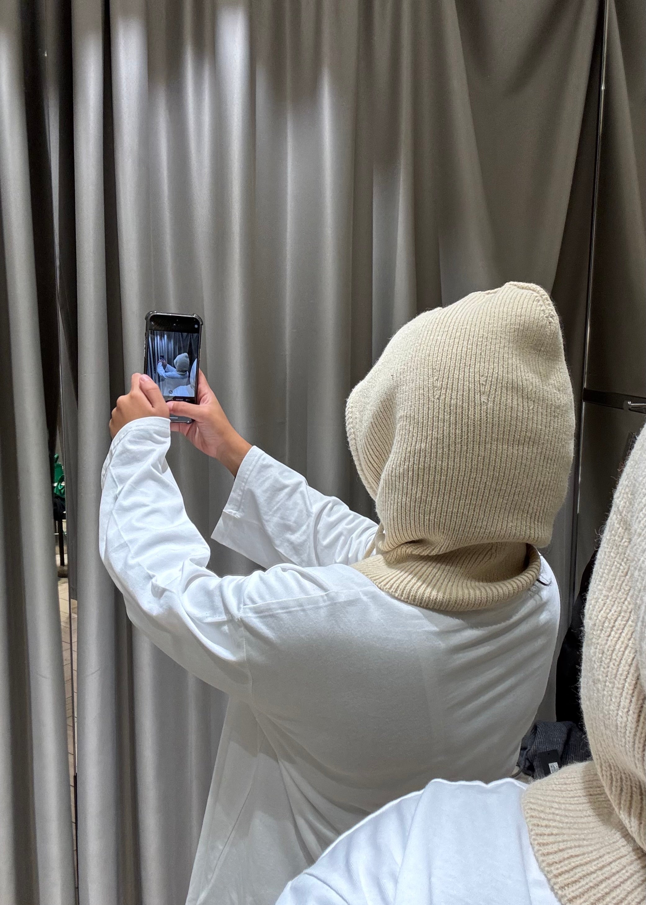 Cagoule avec lacets
